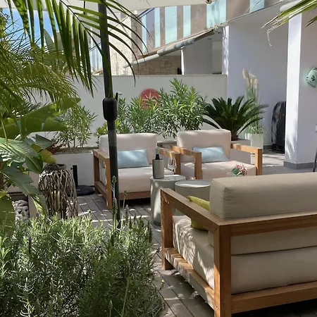 Paraiso - Mit Grossem Garten Und Pool *