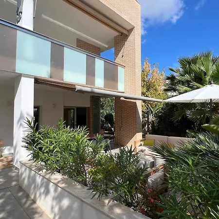 Lägenhet Paraiso - Mit Grossem Garten Und Pool